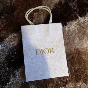 DIOR shopping bag, small paper bag 10.24”*7.87”*3.15”